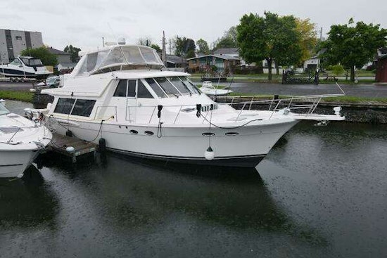 Meridian  Yacht For Sale