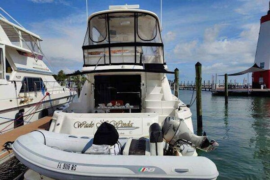 Sea Ray 560 Sedan Bridge Yacht For Sale