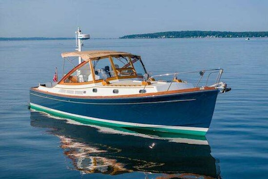 Morris Wolf Class 44 Yacht For Sale