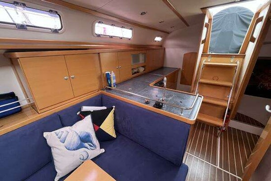 Hanse 370e Yacht For Sale