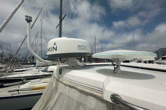Regal 35 Sport Coupe Yacht For Sale