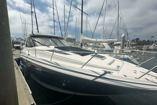 Regal 35 Sport Coupe Yacht For Sale