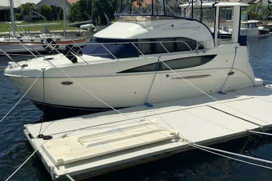 Meridian 368 Motor Yacht Yacht For Sale