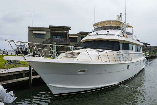 Hatteras 70 Cockpit MotorYacht Yacht For Sale
