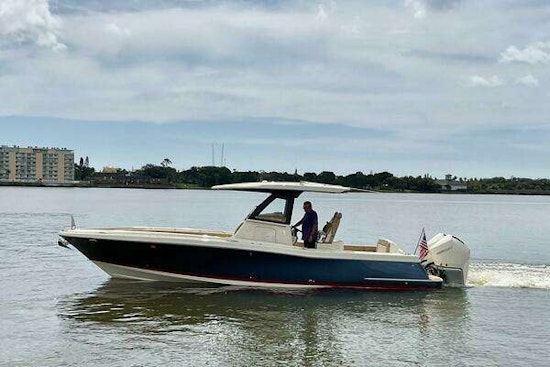 Chris-Craft Catalina Yacht For Sale