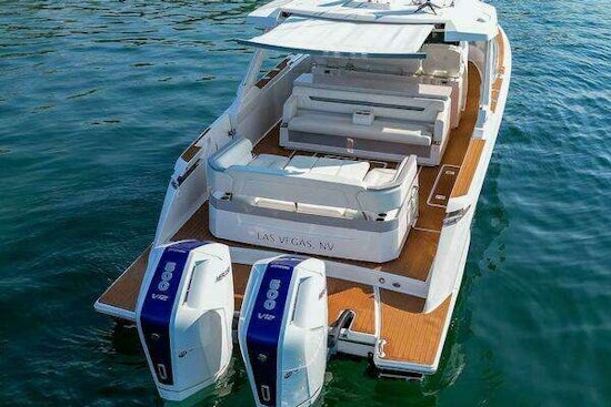 Tiara Yachts 43 LS Yacht For Sale