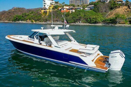 Tiara Yachts 43 LS Yacht For Sale