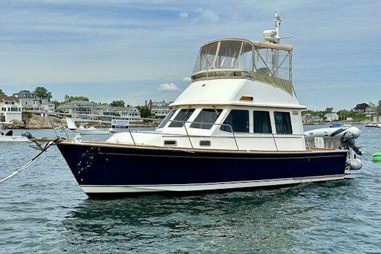 Sabreline Flybridge Yacht For Sale