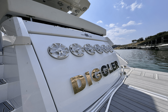 Cruisers Yachts 60 FLY Yacht For Sale