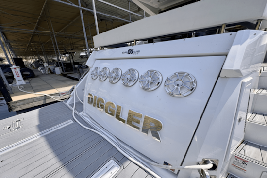 Cruisers Yachts 60 FLY Yacht For Sale