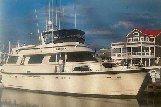 Hatteras Flybridge Yacht For Sale