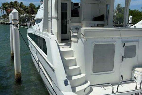 Carver 43 Motor Yacht Yacht For Sale