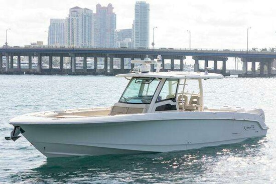 Boston Whaler 380 Outrage Center Console Yacht For Sale