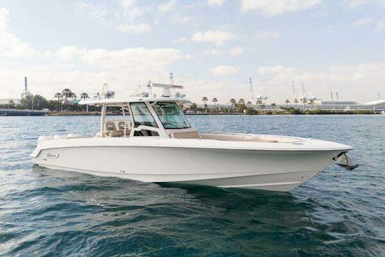 Boston Whaler 380 Outrage Center Console Yacht For Sale