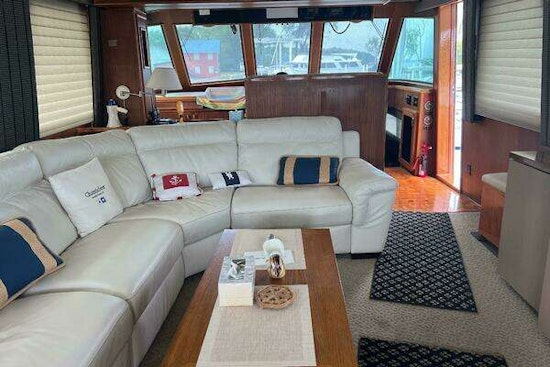 Hatteras 61 CPMY Yacht For Sale