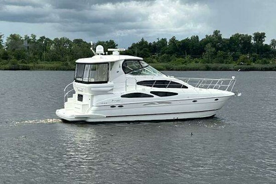Cruisers Yachts 405 Yacht For Sale