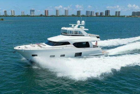Ocean Alexander 70E Flybridge Yacht For Sale
