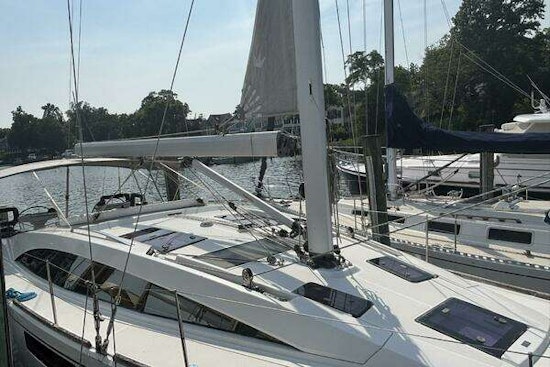 Bavaria Vision 46 Yacht For Sale