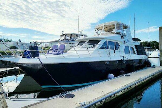 Navigator 4800 Classic Yacht For Sale
