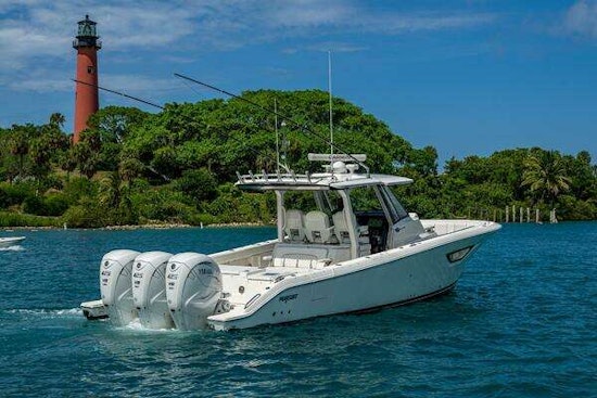 Pursuit 378 Yacht For Sale