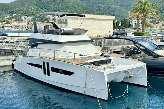 Aventura Power 10 Yacht For Sale