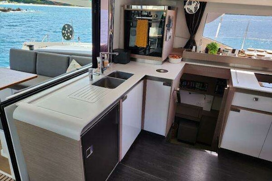 Fountaine Pajot Elba 45 Yacht For Sale
