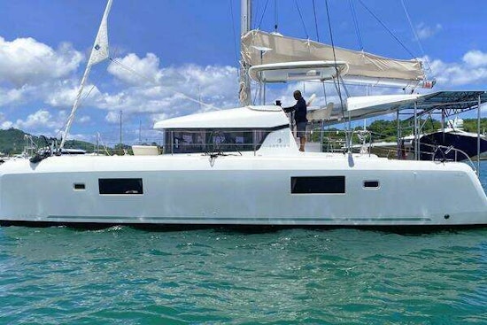 Lagoon 42 Yacht For Sale