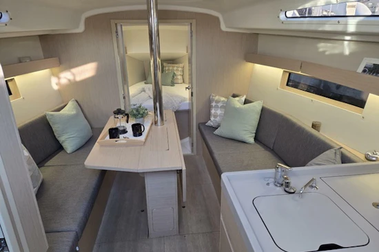 Beneteau Oceanis 34.1 Yacht For Sale