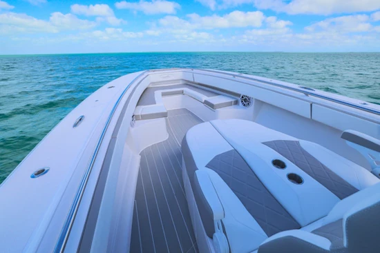 BlackWater 43 Sportfish Yacht For Sale