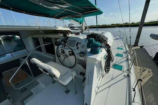 Lagoon  Yacht For Sale