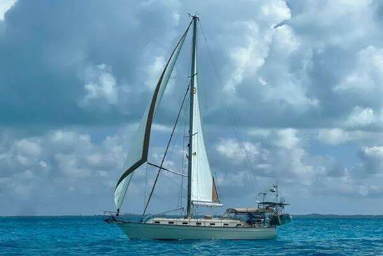 Island Packet 420 Yacht For Sale