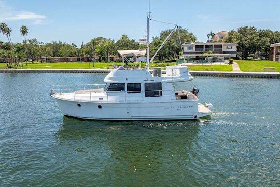 Beneteau Swift Trawler 34 Yacht For Sale