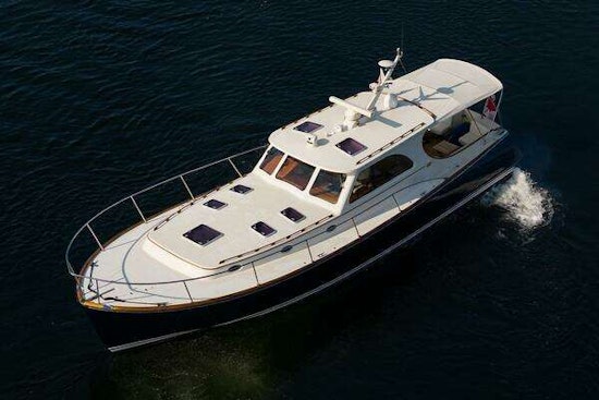 Hinckley Talaria 44 Express Yacht For Sale