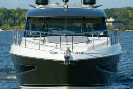 Riviera 5400 Sport Yacht Yacht For Sale