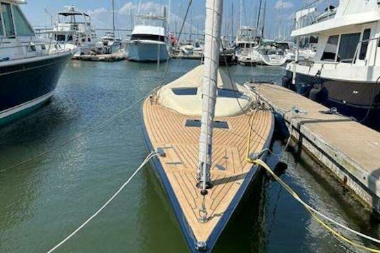 Leonardo Yachts Eagle 44 Yacht For Sale