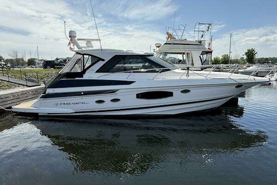 Regal 46 Sport Coupe Yacht For Sale