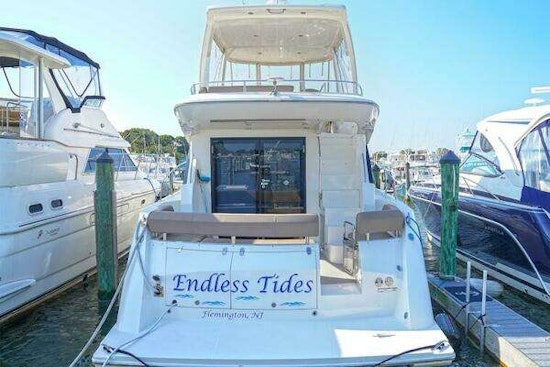 Carver C40 Yacht For Sale