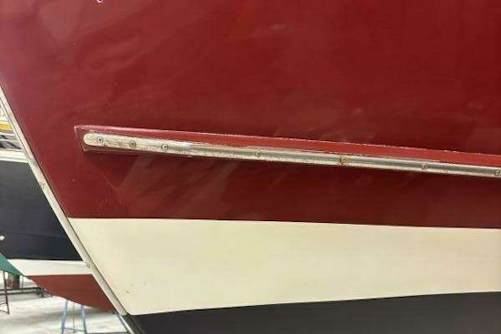 Ellis Hard Top Express Yacht For Sale
