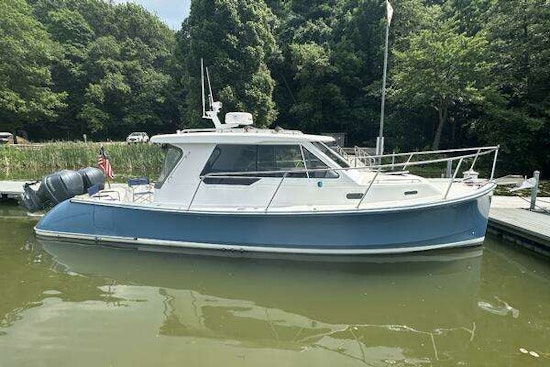 True North 34 Outboard Express Yacht For Sale