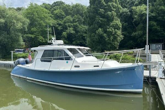 True North 34 Outboard Express Yacht For Sale