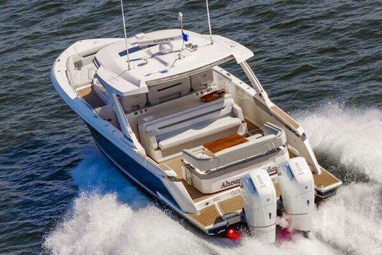 Tiara Yachts 43 LS Yacht For Sale
