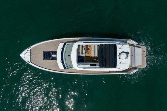 Delta Powerboats 33 Coupe Yacht For Sale