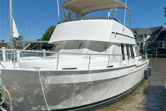 Mainship 430 Trawler Yacht For Sale