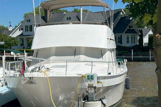 Mainship 430 Trawler Yacht For Sale