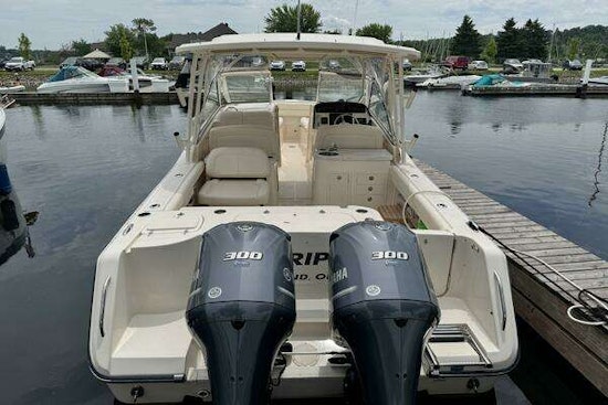 Grady-White Freedom 307 Yacht For Sale
