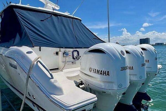 Pursuit 365 Dual Console Yacht For Sale