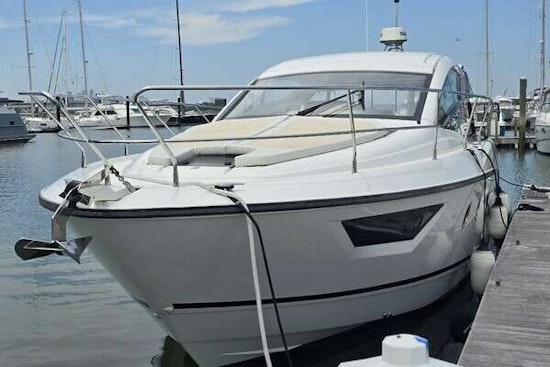 Beneteau Gran Turismo 40 Yacht For Sale
