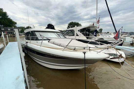 Jeanneau NC 11 Yacht For Sale