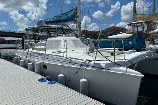Manta 40 Yacht For Sale