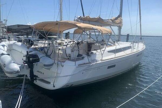 Jeanneau 479 Yacht For Sale